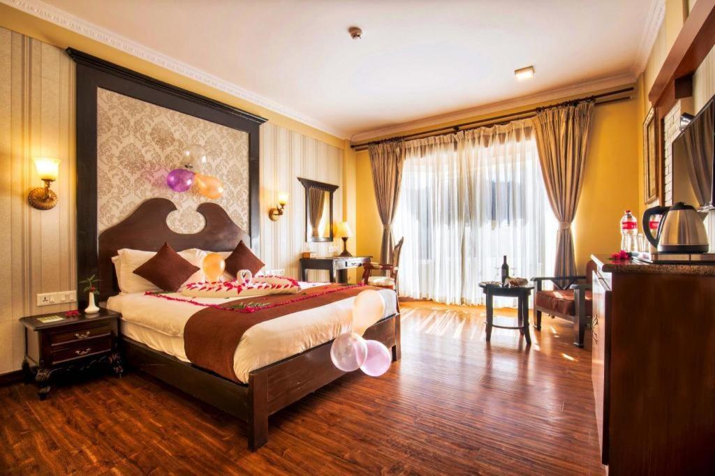 Da Yatra Courtyard Hotel & Resort Pokhara Dış mekan fotoğraf