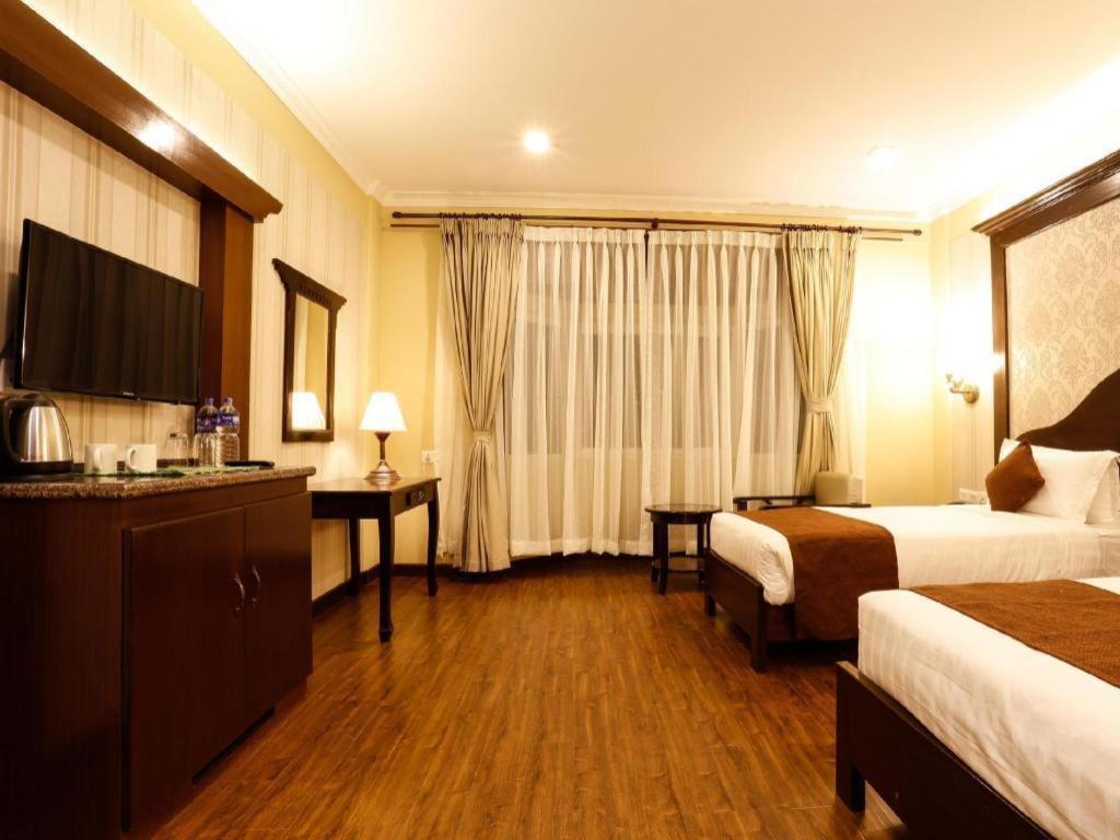 Da Yatra Courtyard Hotel & Resort Pokhara Dış mekan fotoğraf
